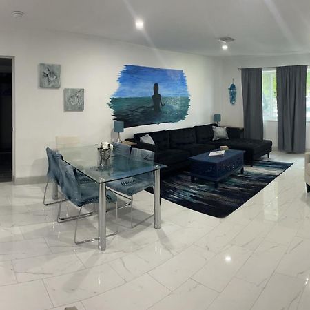 Modern Luxury Rose Villa By Beaches Hollywood Exterior photo