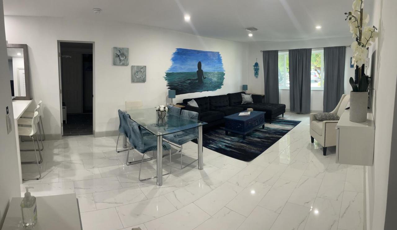 Modern Luxury Rose Villa By Beaches Hollywood Exterior photo